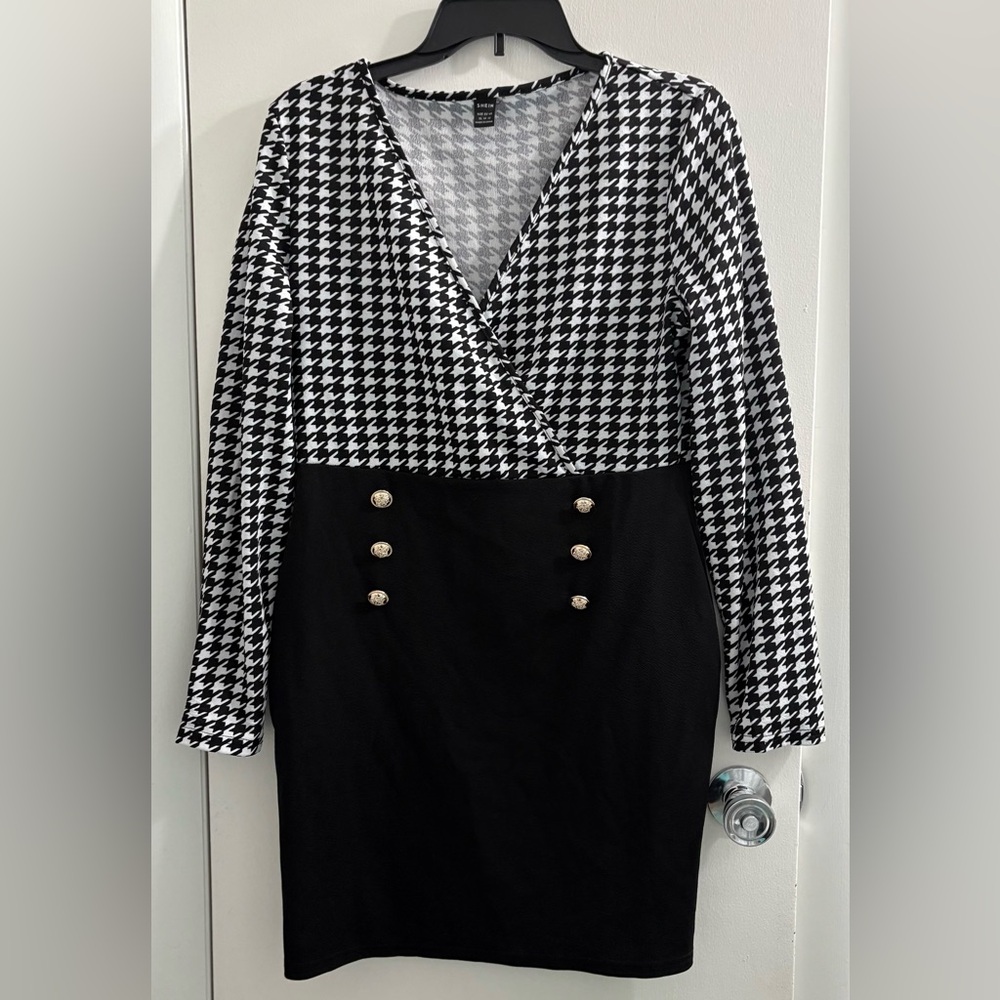 EUC SHEIN Black and White Houndstooth Dress